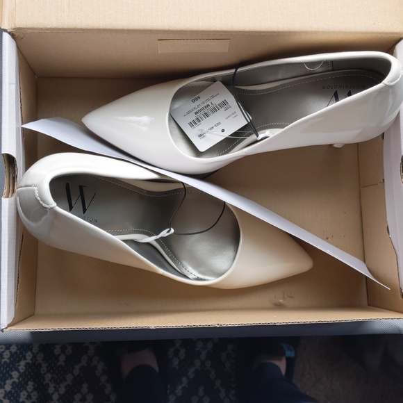 Classic Ivory Worthington heels - Picture 5 of 6